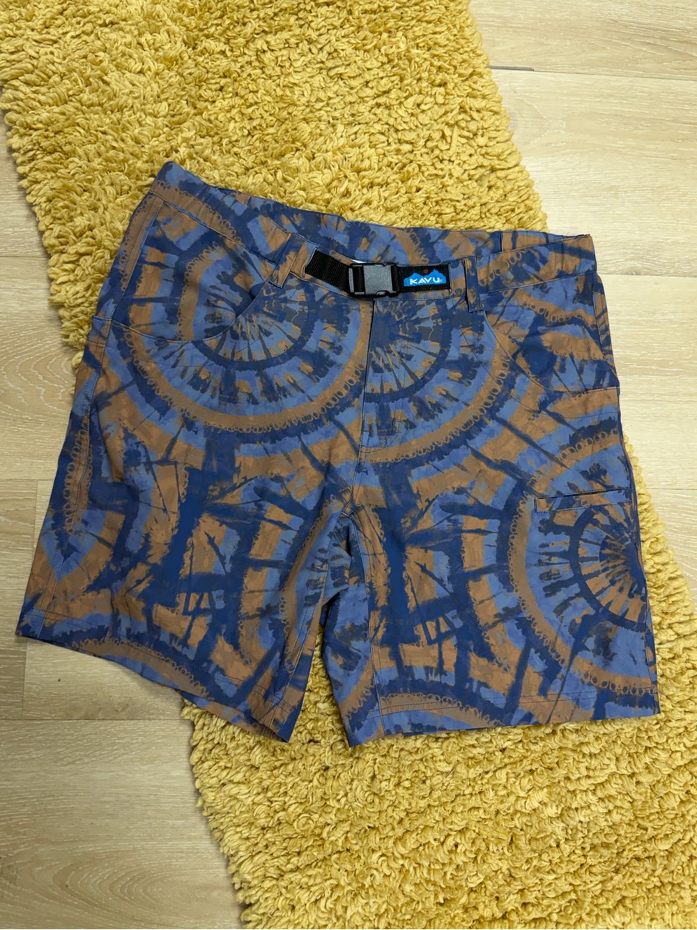 Kavu Tie-Dye Abstract Swirls Blue & Brown comfy shorts L
